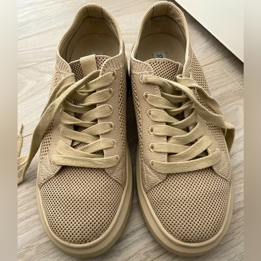 Steve Madden Savage Sand nude platform sneakers sz 7